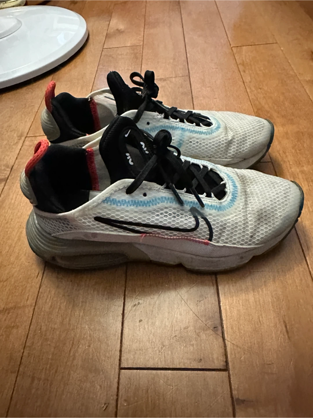 Nike Air Max 2090 women's Shoes - photo 4