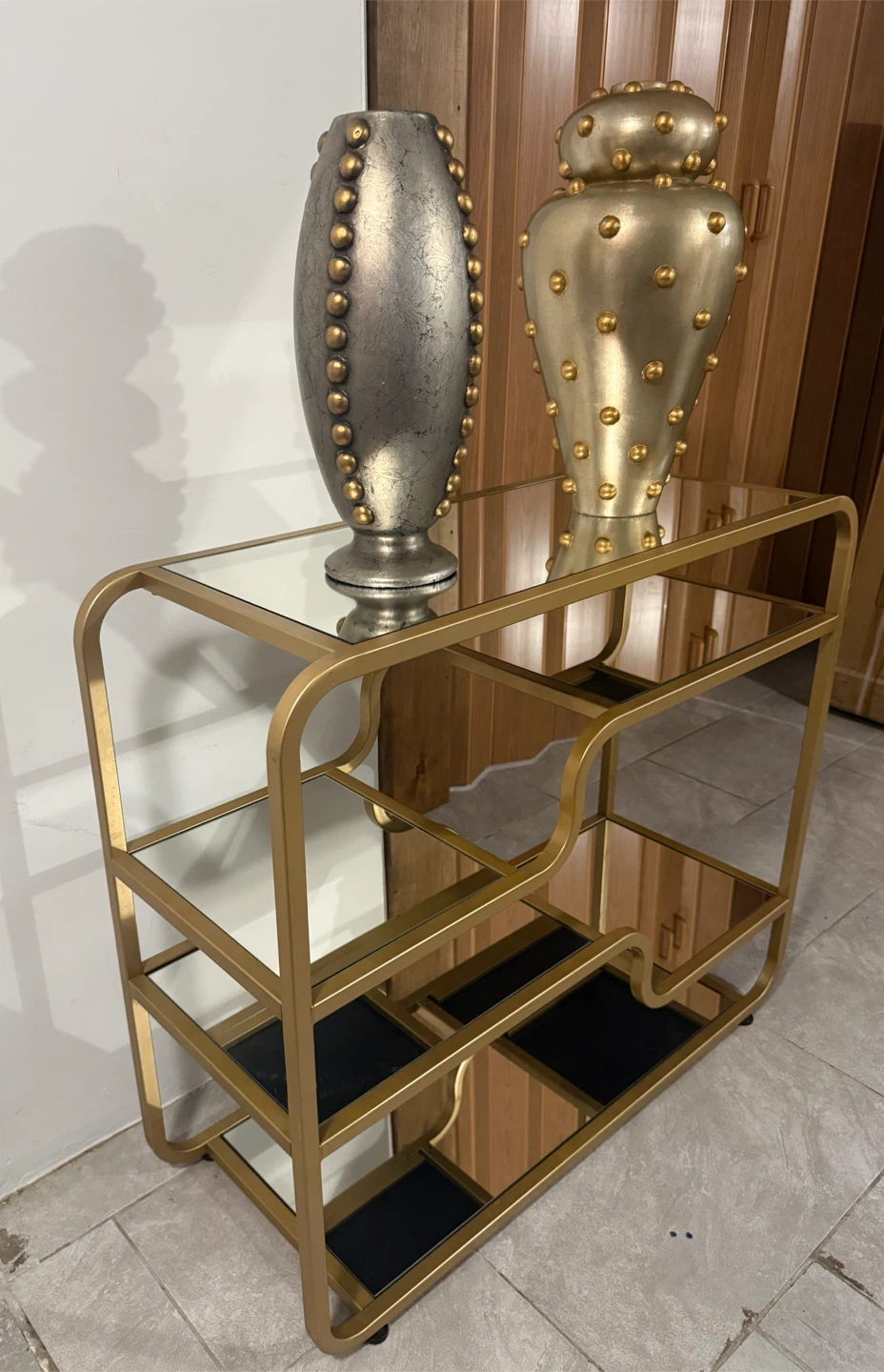 Modern Gold Metal & Mirrored Glass Console Table / Display Shelf - photo 3
