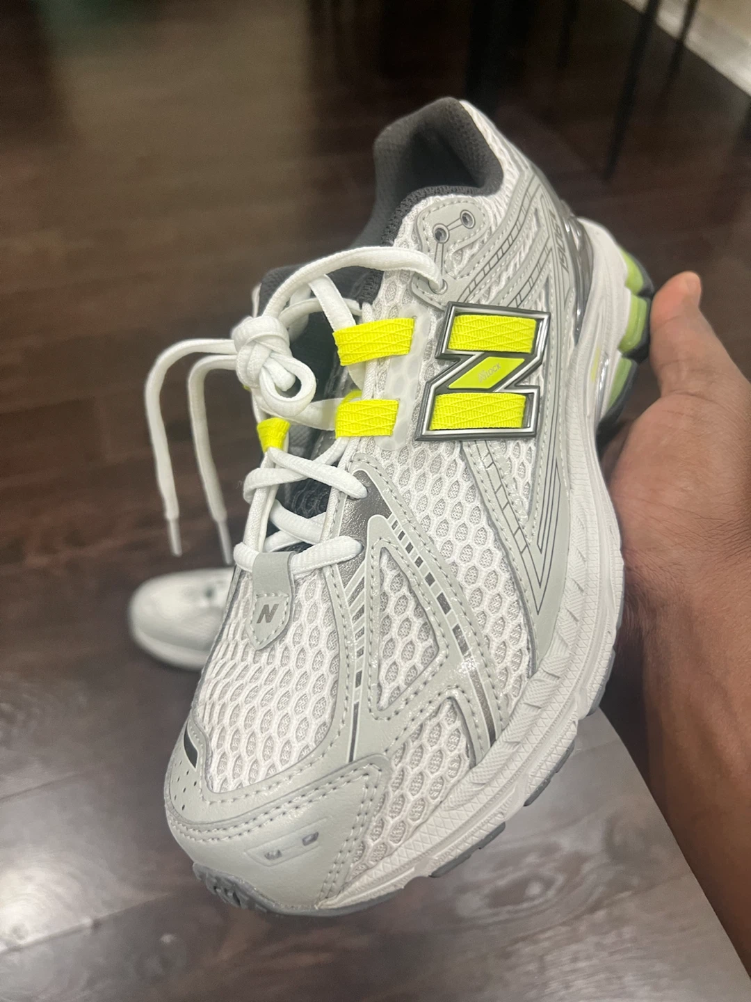 kids New Balance 1906R Running Shoes size 5.5 - photo 2