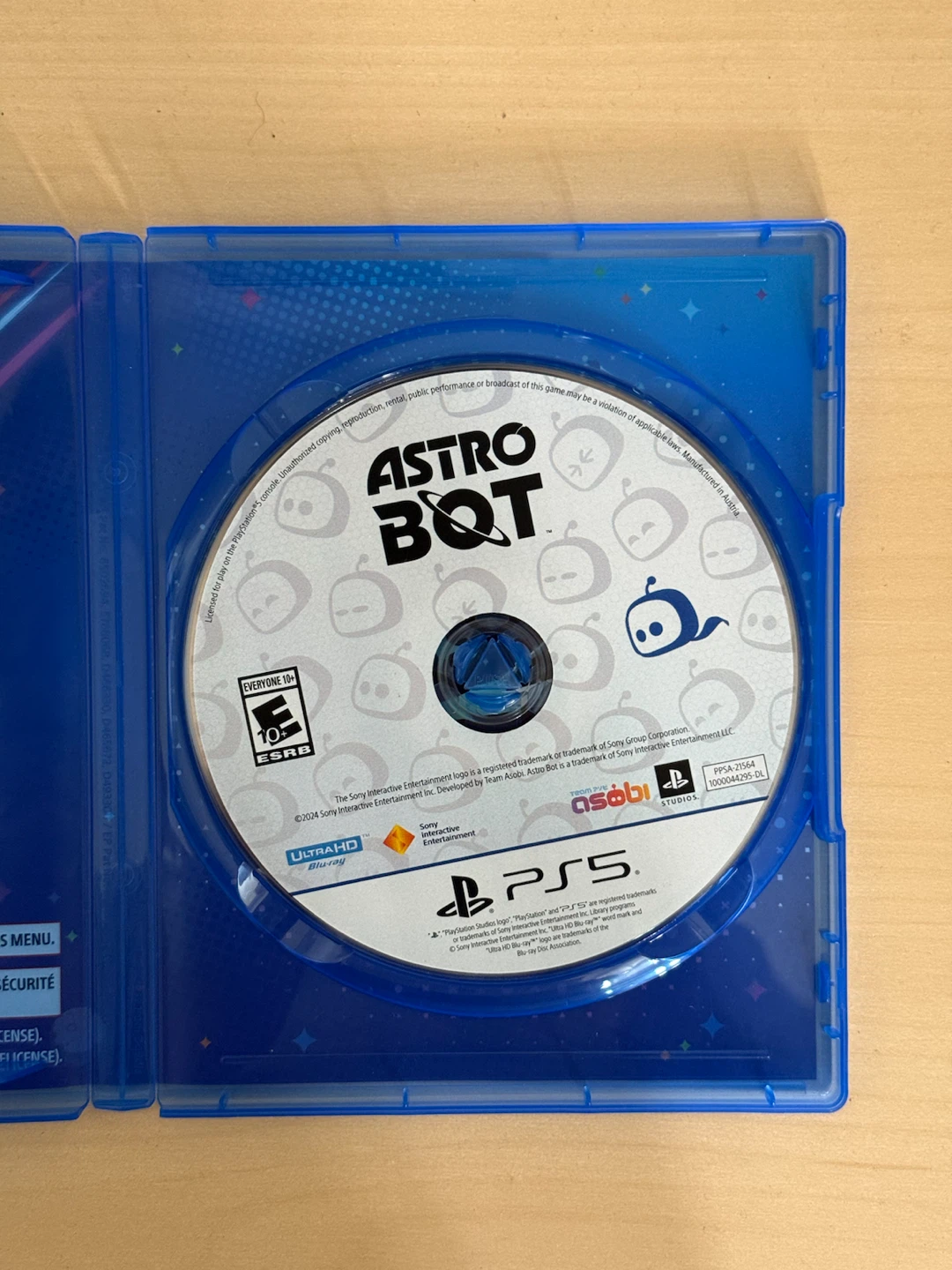 Astro Bot - PS5 Game - photo 3