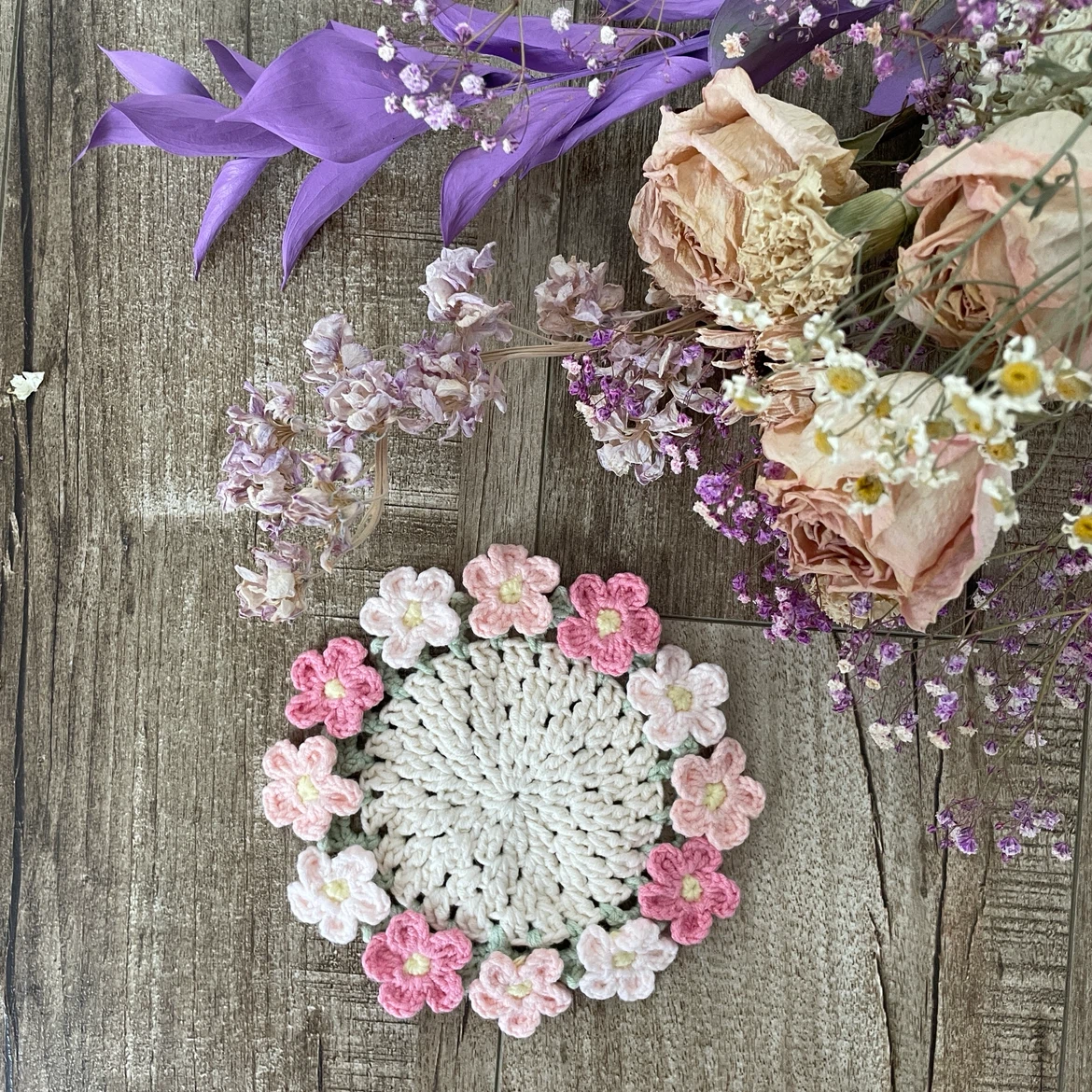 BRAND NEW 🥕 Handmade Crochet Pink Flowers Coasters