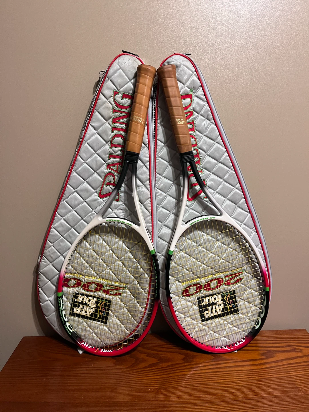VINTAGE (1997-98) SPALDING ATP TOUR PRO 200 MID TENNIS RACQUET