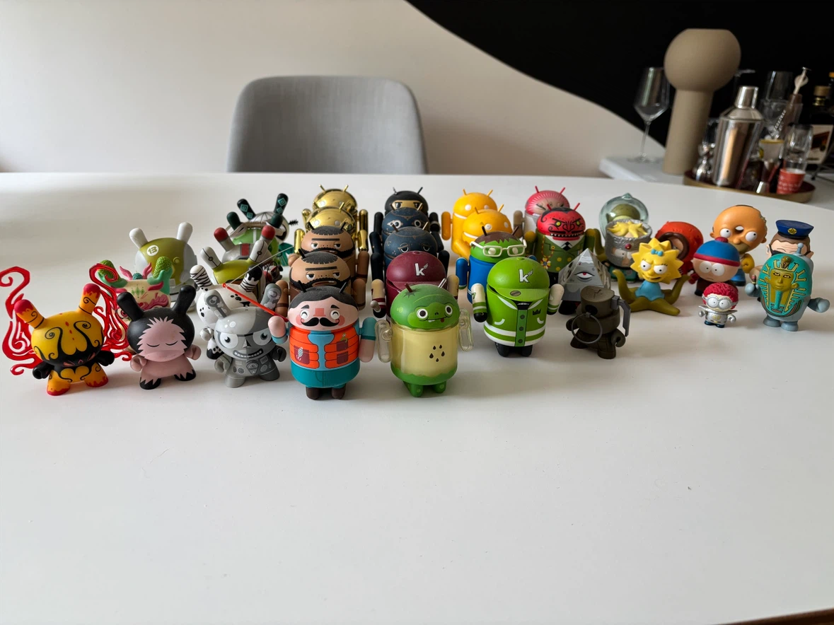 Android and Kidrobot Vinyl Mini Collectible Toys