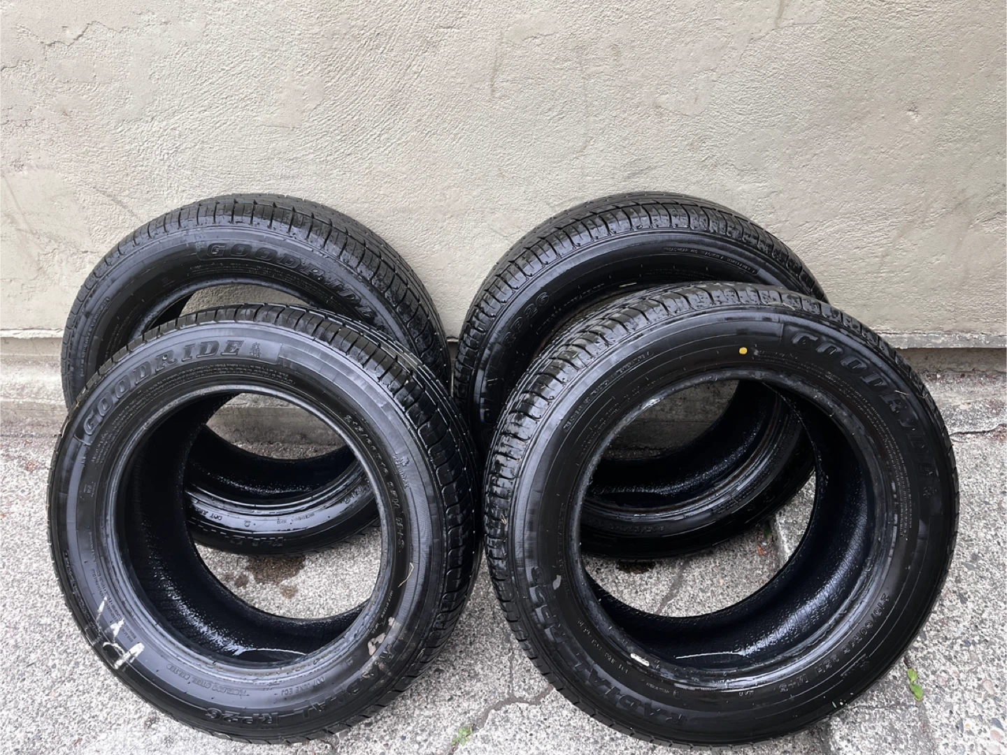 Goodyear Assurance Fuel Max Tires (Set of 4)
