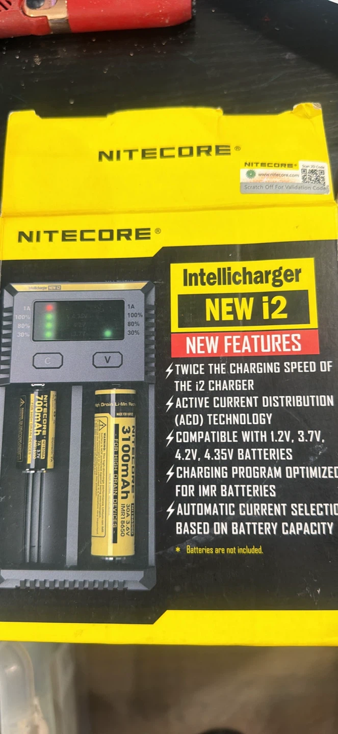 Nitecore Intellicharger NEW i2 Battery Charger