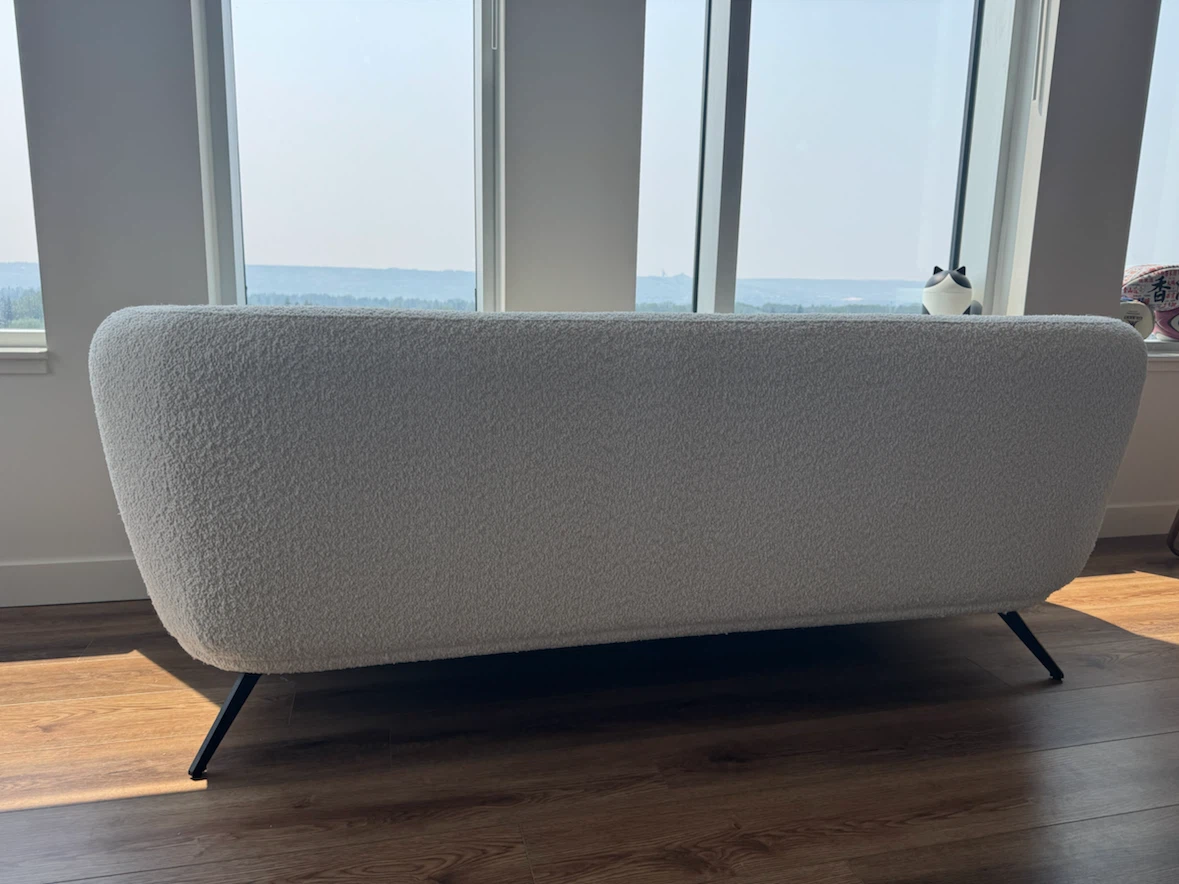 White couch - photo 3