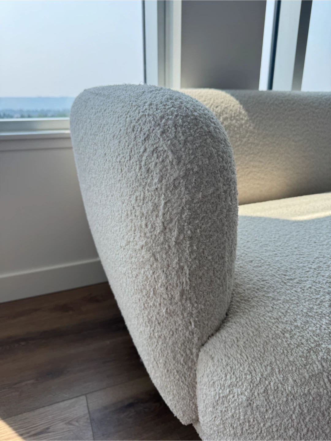 White couch - photo 5