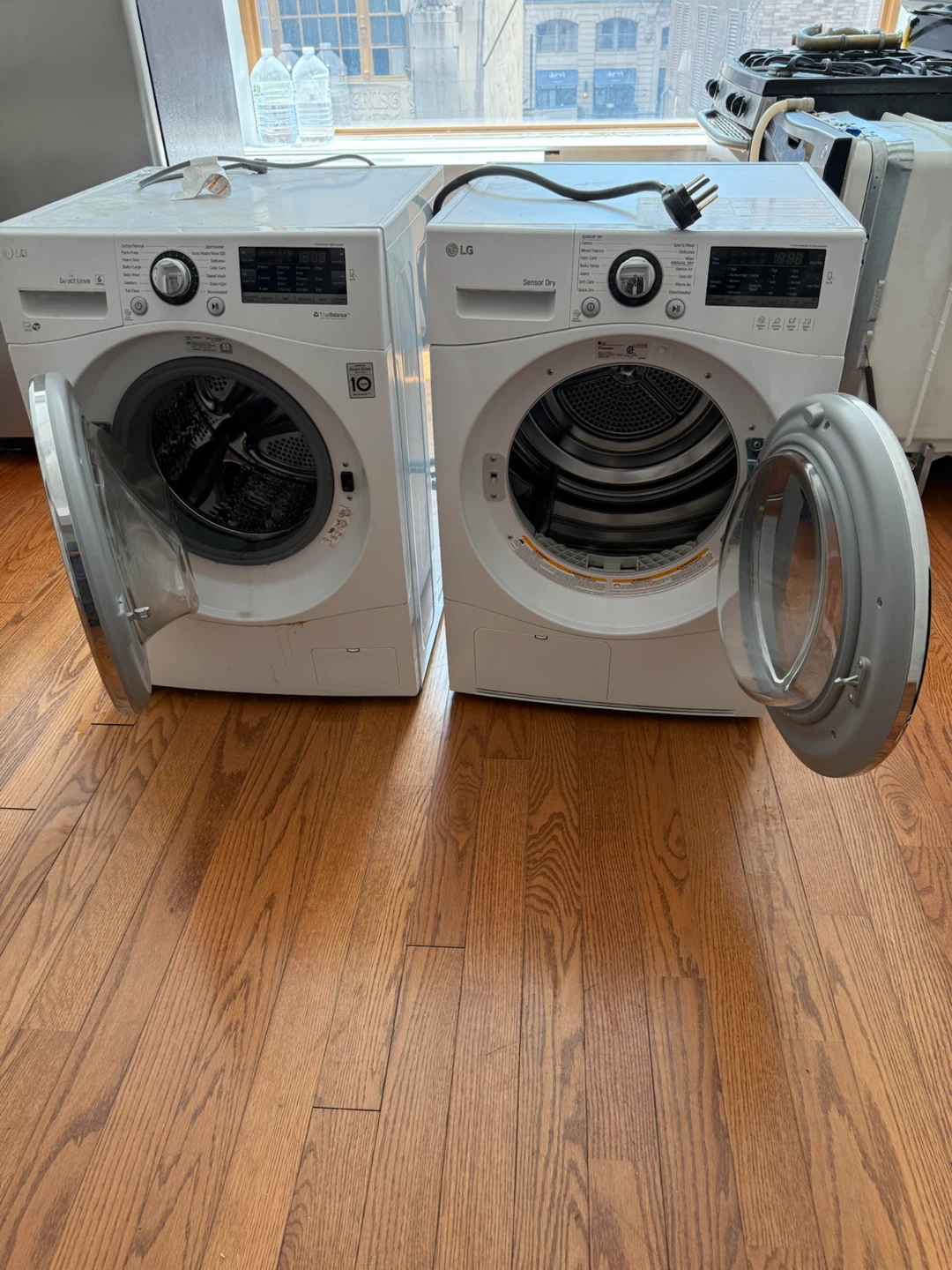 LG Washer and Dryer Set - photo 5