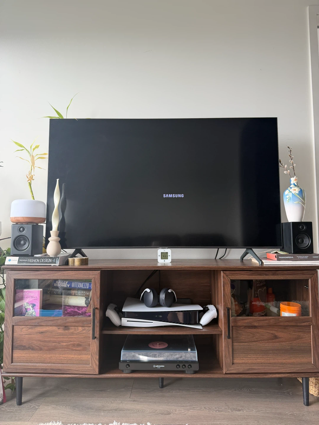 TV Stand / Media Console