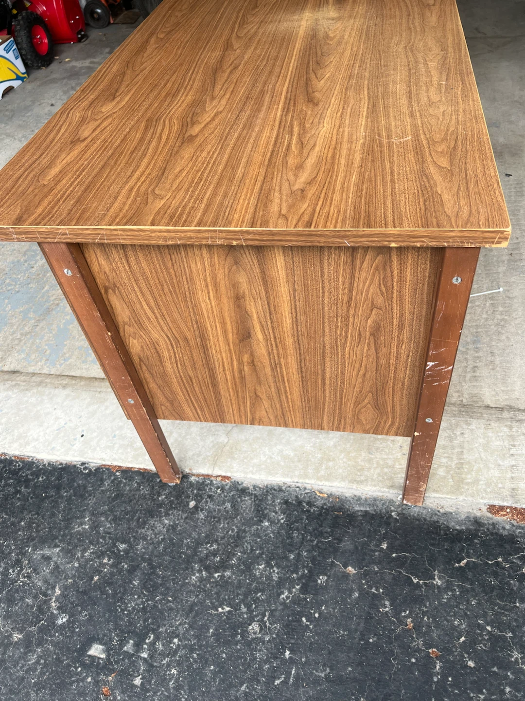 Wood Laminate Desk - photo 4