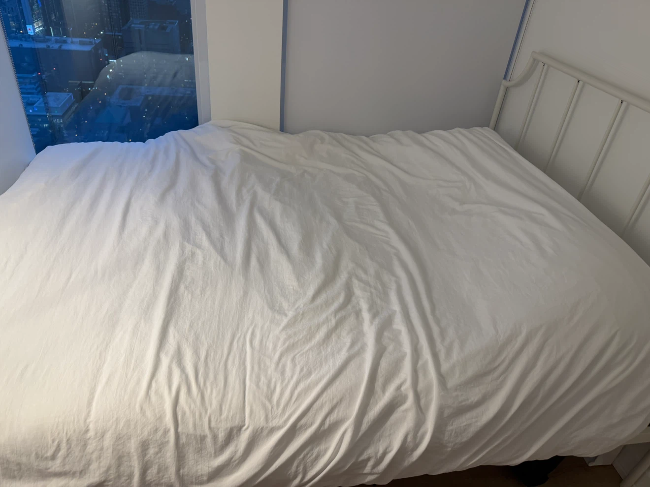 White Queen Size Bed Frame - photo 2