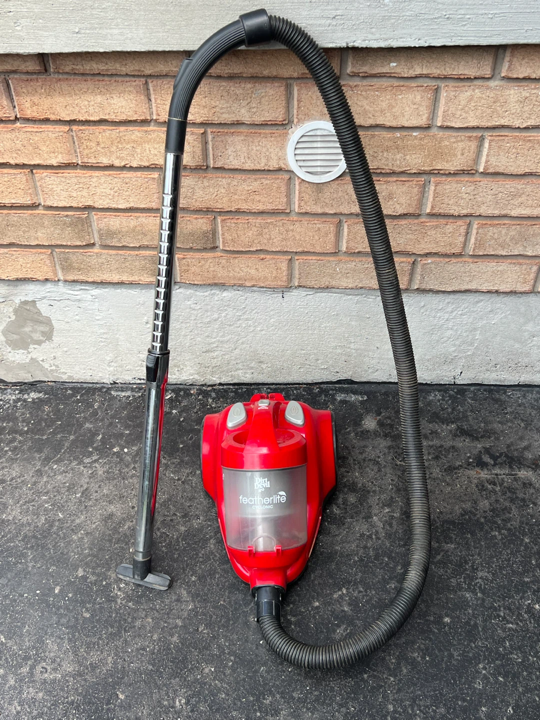Dirt Devil Featherlite Vacuum Cleaner