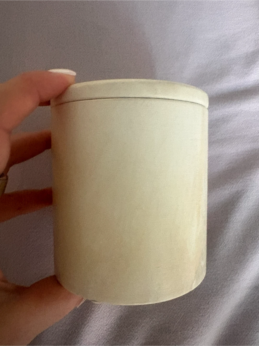 2 Off-White Ceramic Pot with Lid