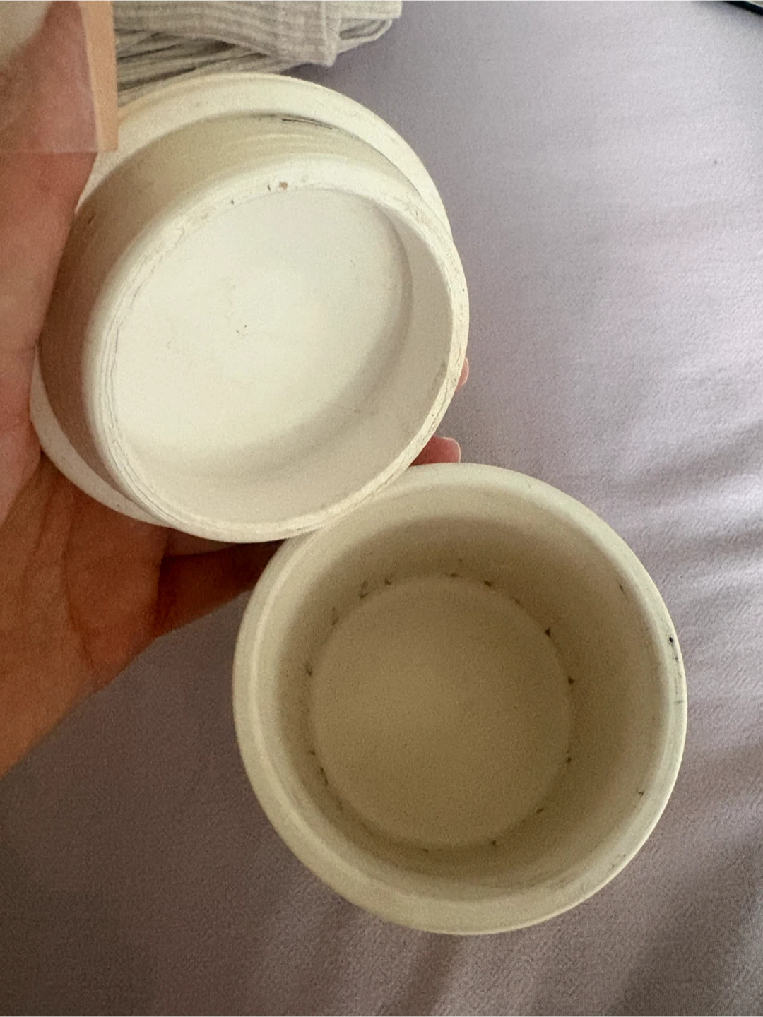 2 Off-White Ceramic Pot with Lid - photo 2