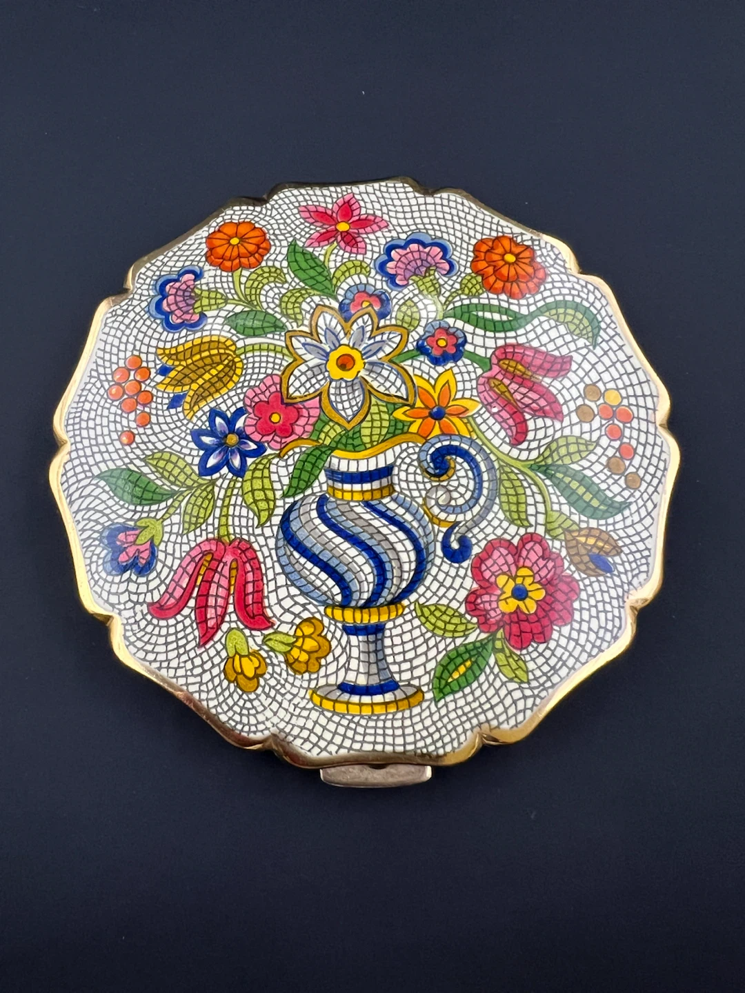 Vintage 1950s Stratton Compact