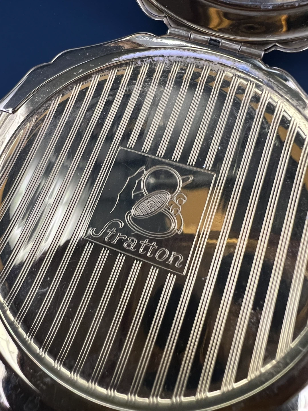 Vintage 1950s Stratton Compact - photo 4