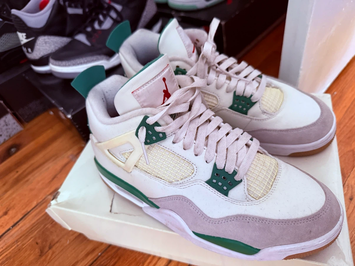 Nike SB Air Jordan 4 "Pine Green"