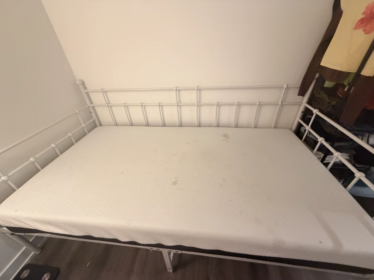 Twin bed Frame and mattress - photo 2