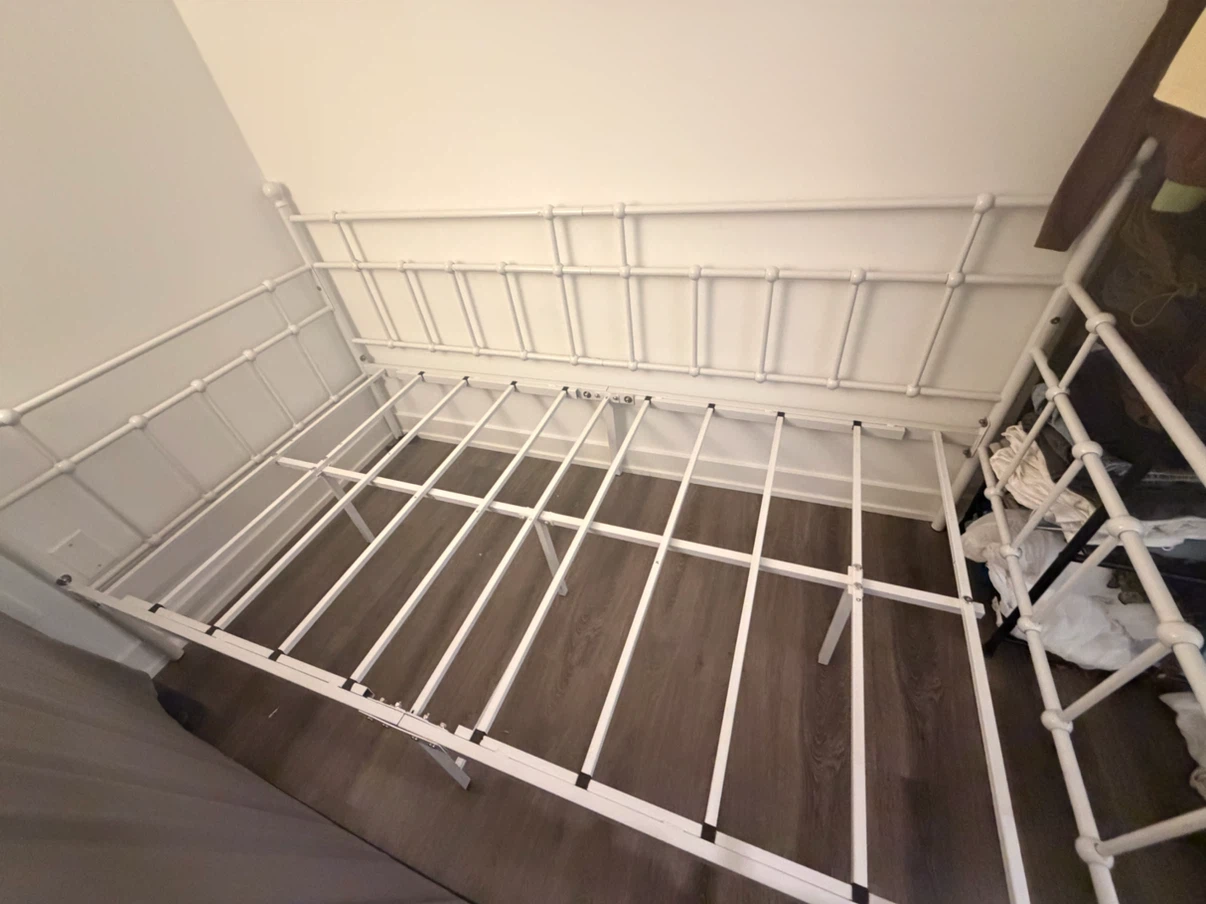 Twin bed Frame and mattress - photo 4
