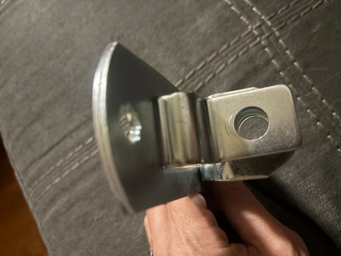 Metal Clamp lock Bracket - photo 2