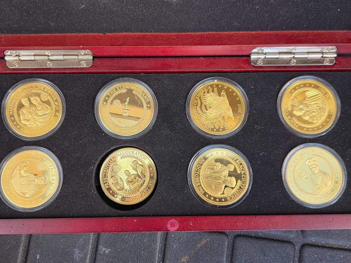 Collectible Coin Set in Presentation Box - photo 2