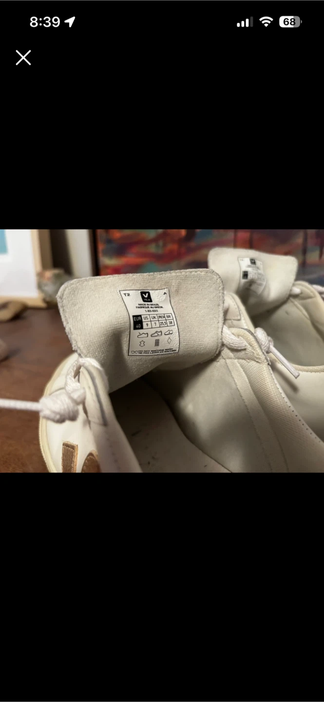 Veja Sneakers - White/Gold. Size 9 women - photo 2