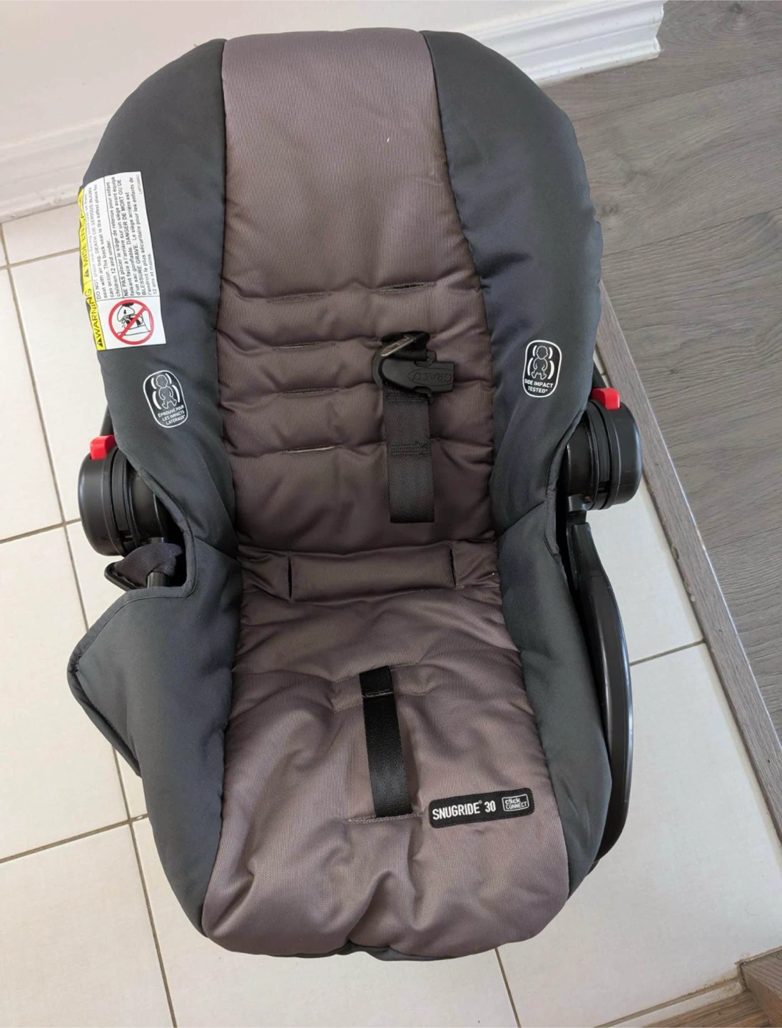 Graco SnugRide Click Connect Infant Car Seat with Base
