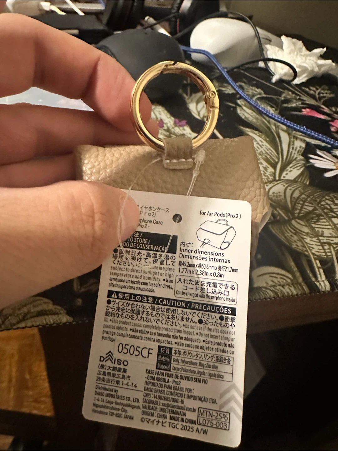 DAISO Wireless Earphone Case for Air Pods - photo 2