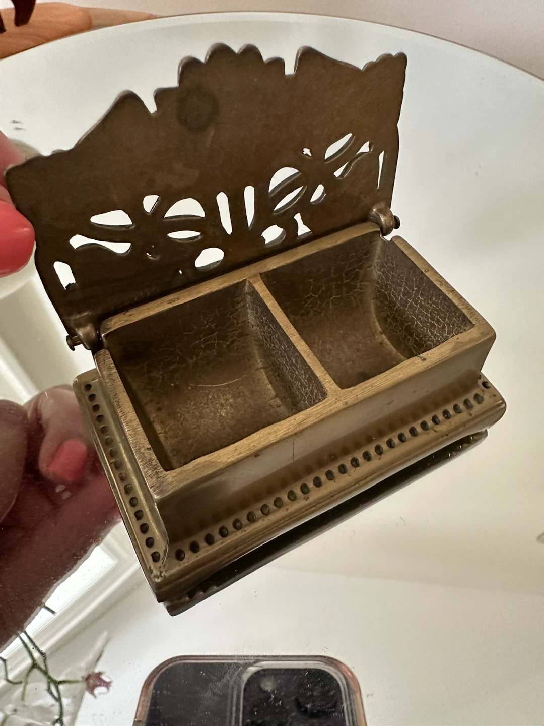 Antique Brass Decorative Hinged Box with Sunflower Design - photo 5