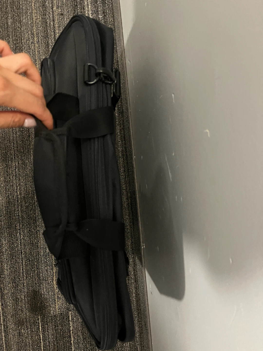 Amazon Basics Garment Bag for Travel - photo 4