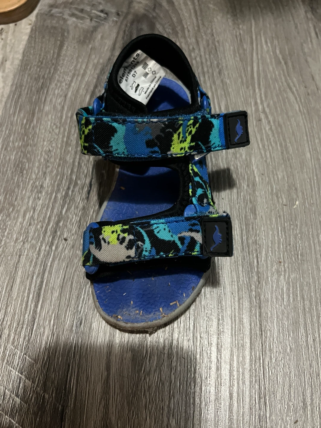 Lost this Sandal at Burt Robinson park
