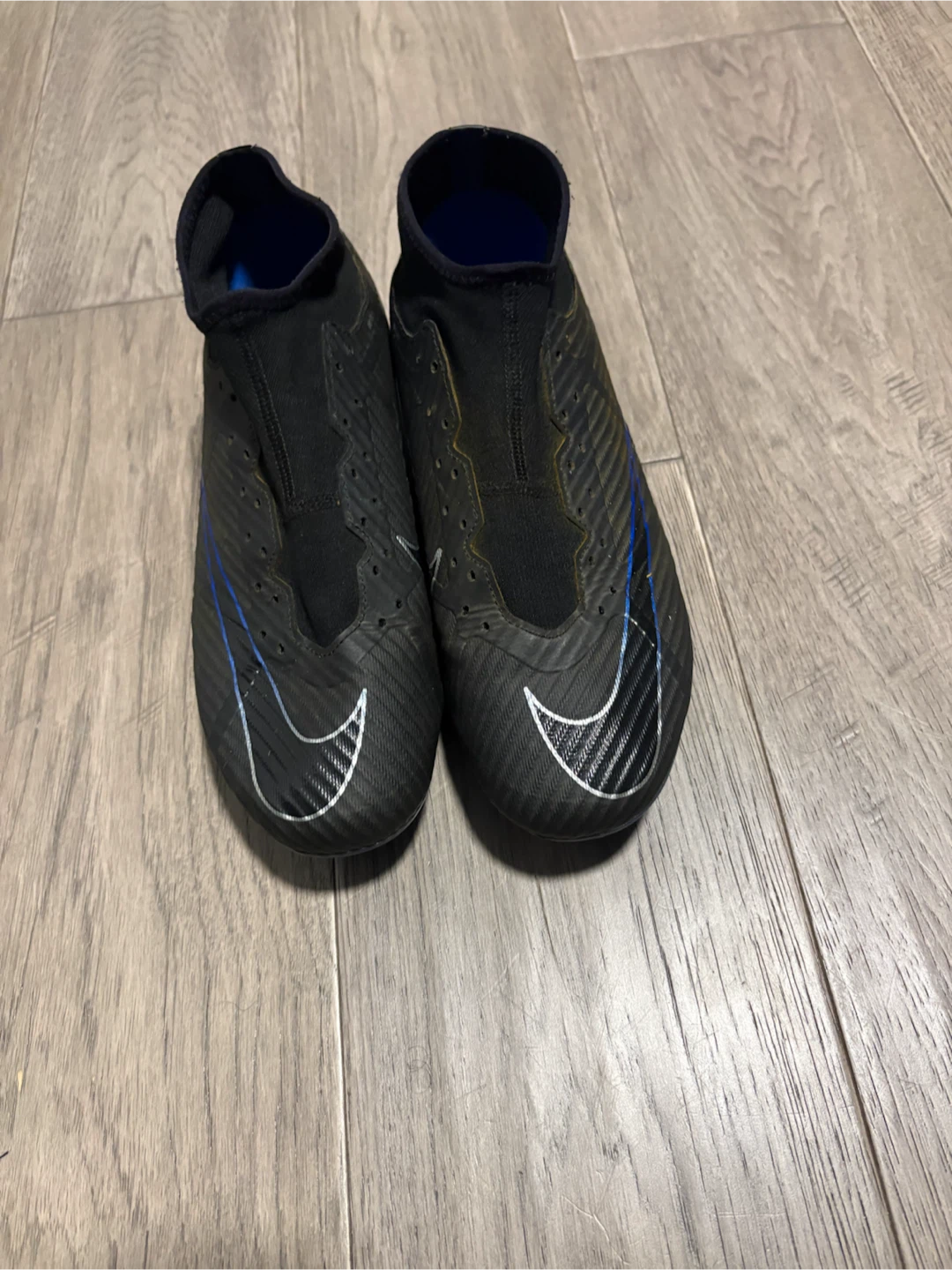Nike soccer cleats on perfect condition