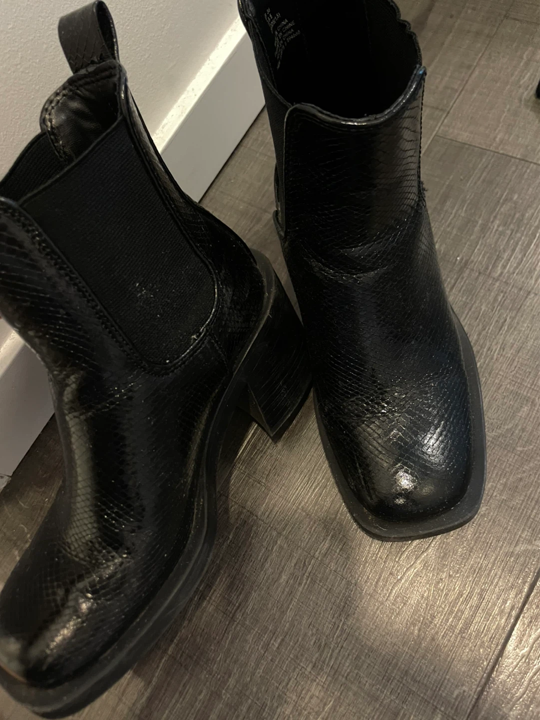 H&M Black Chelsea Boots - photo 2