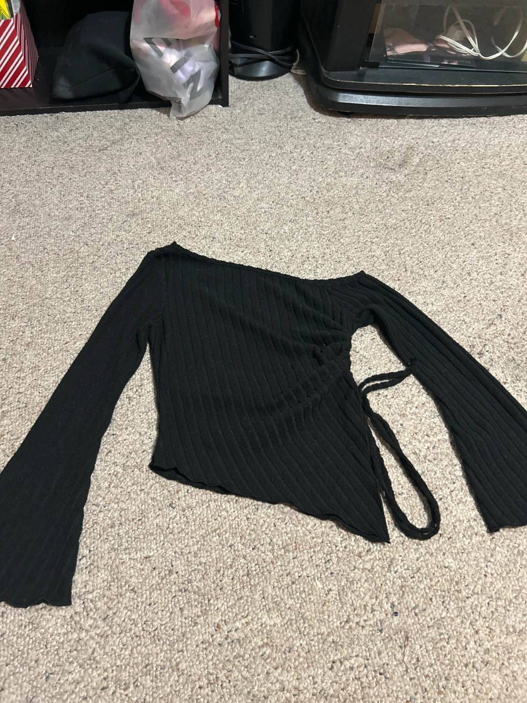 Black Ribbed Bell Sleeve Top - photo 2