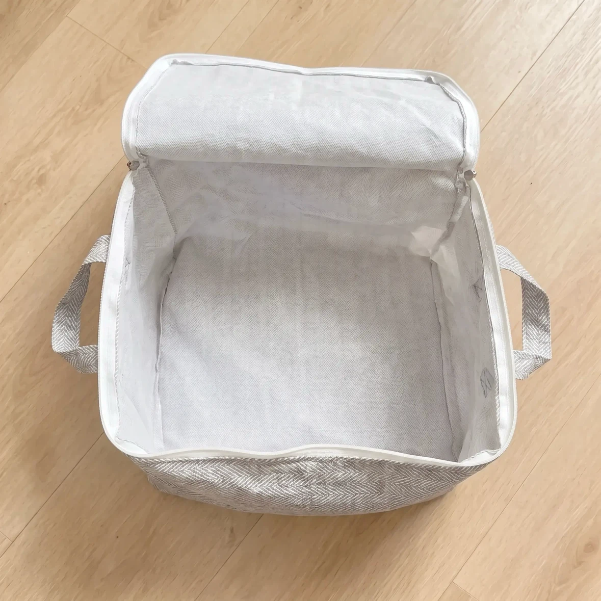 Brand New Set of 4pcs Home Storage Bags Handles Foldable - photo 2