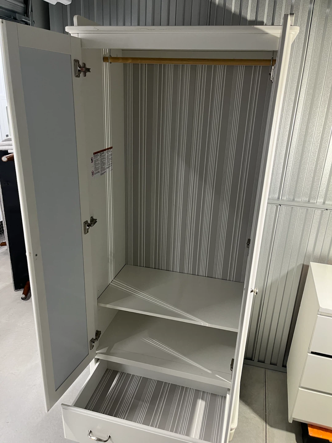 IKEA Tyssedal Wardrobe - photo 2