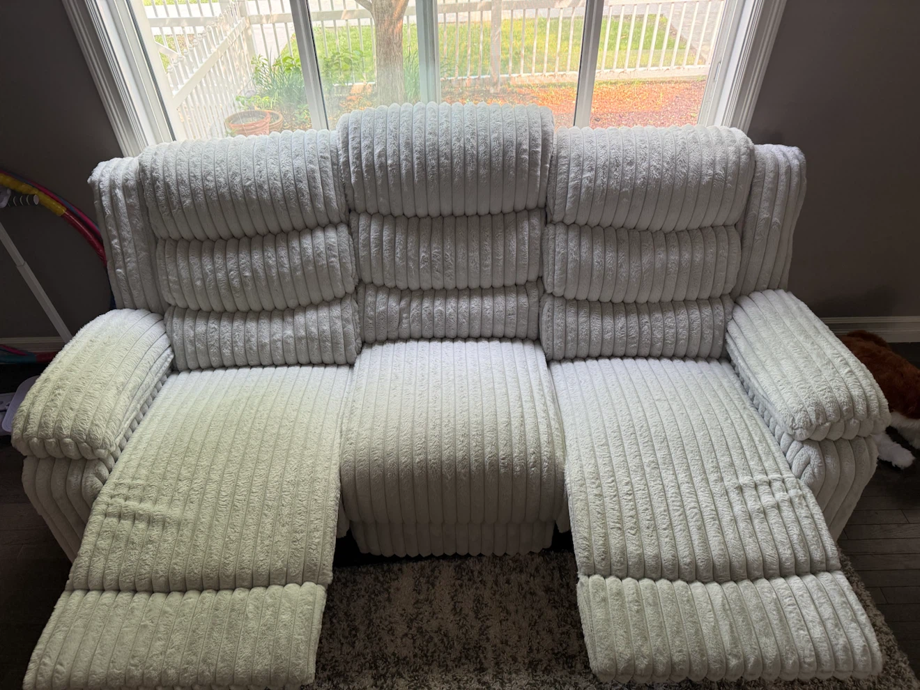 White Corduroy Reclining Sofa - photo 3