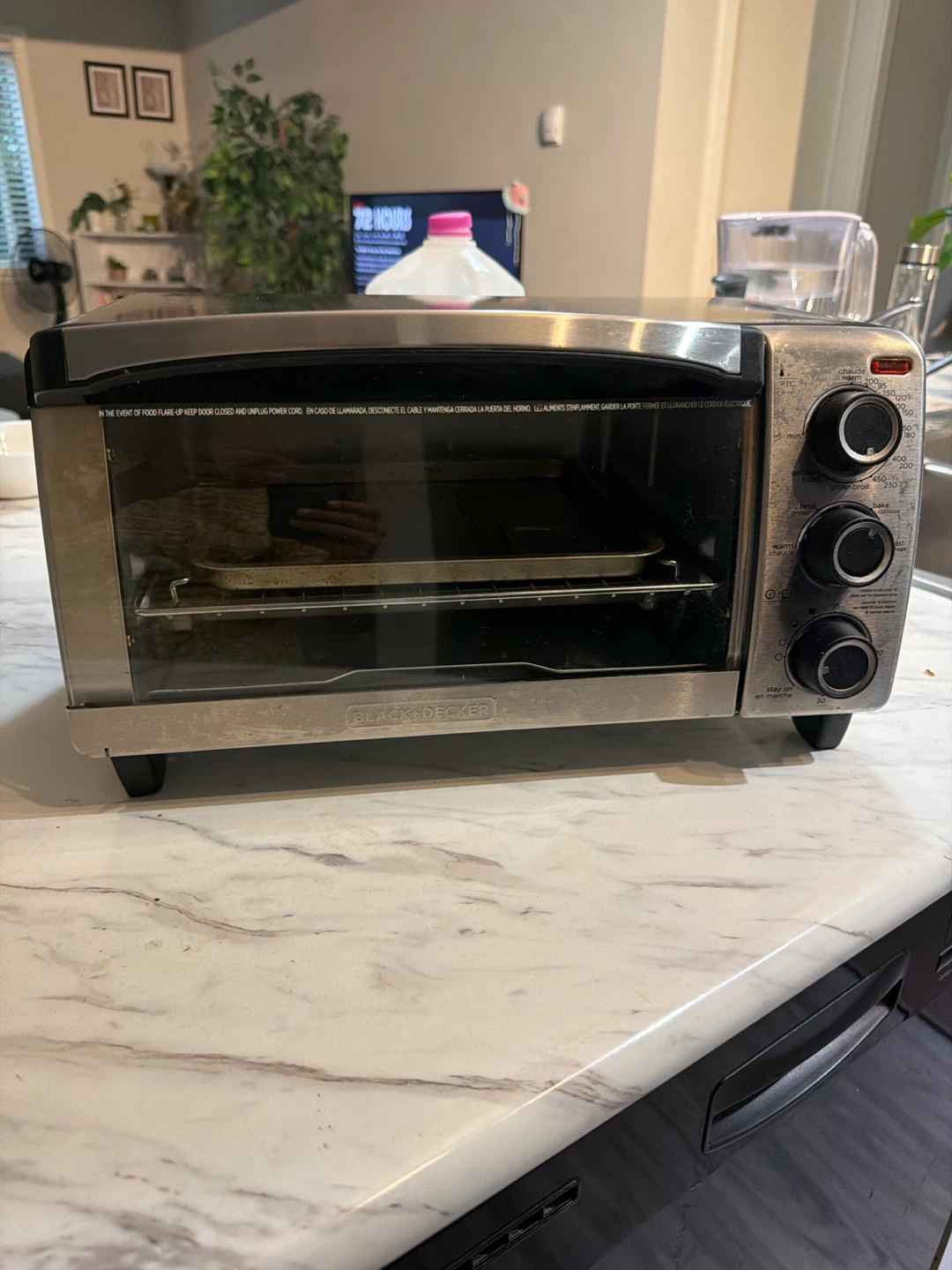 BLACK+DECKER 12-Liter Toaster Oven