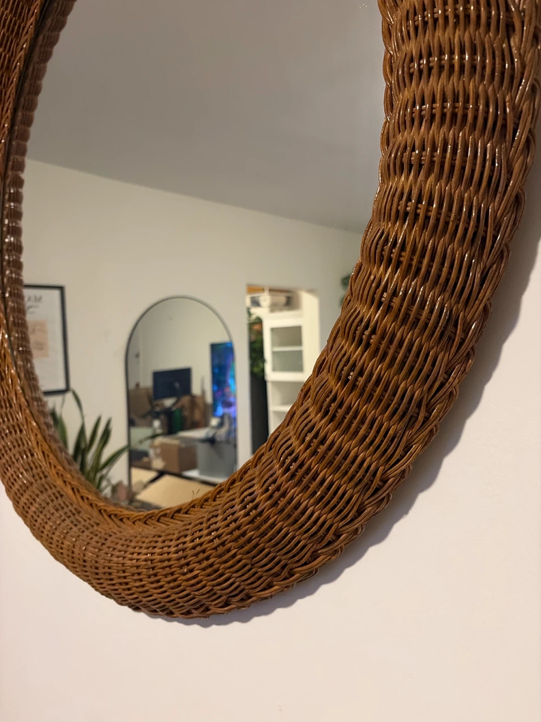 Round Wicker Accent Mirror