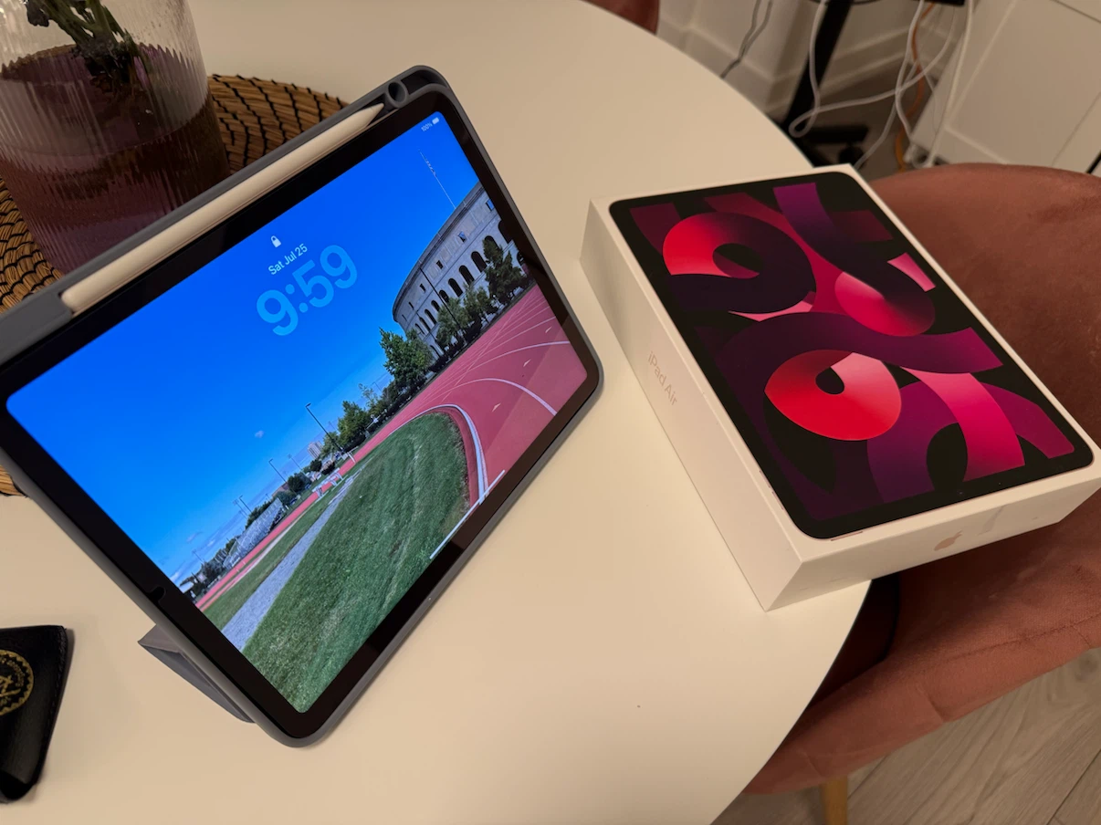Apple iPad Air (5th Generation) Wi-Fi 64GB - photo 3
