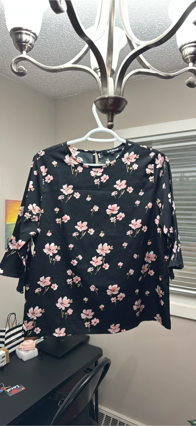 HARPA Black Floral Bell Sleeve Top Size L