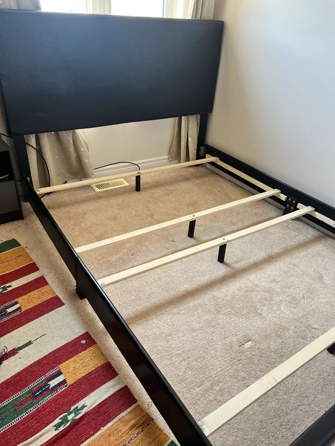 Black upholstered headboard bed frame - photo 4