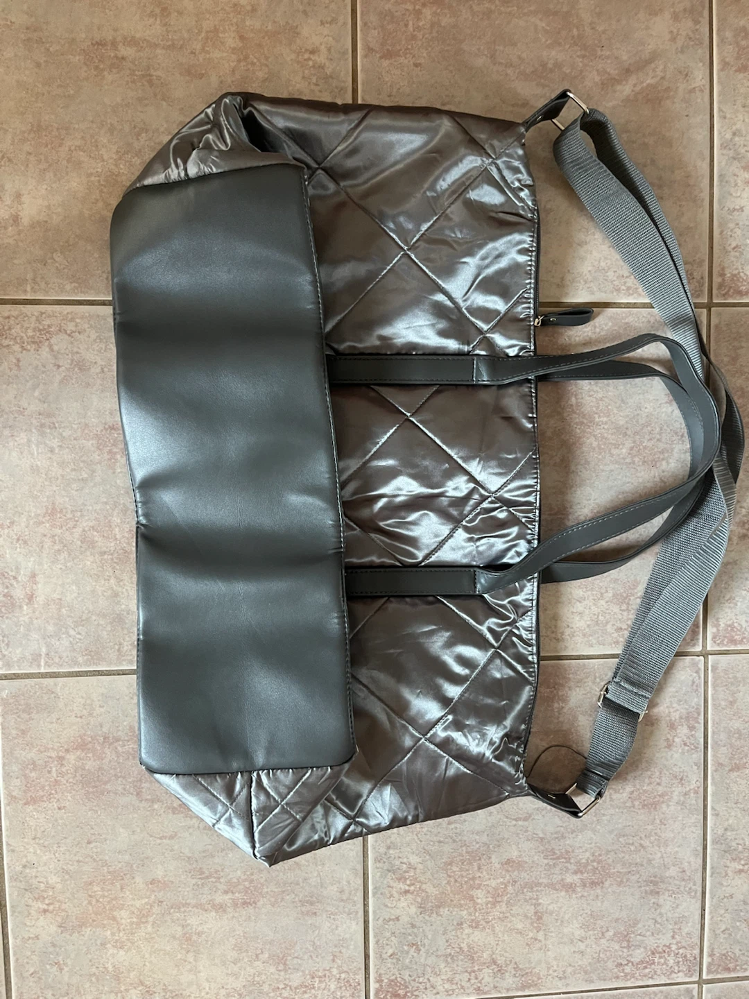 Quilted Metallic Duffel Bag - Grey - photo 2