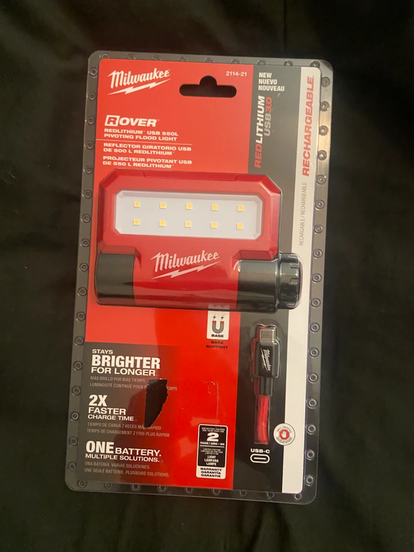Milwaukee Tool 550 Lumens LED Rechargeable Flood Light - photo 2