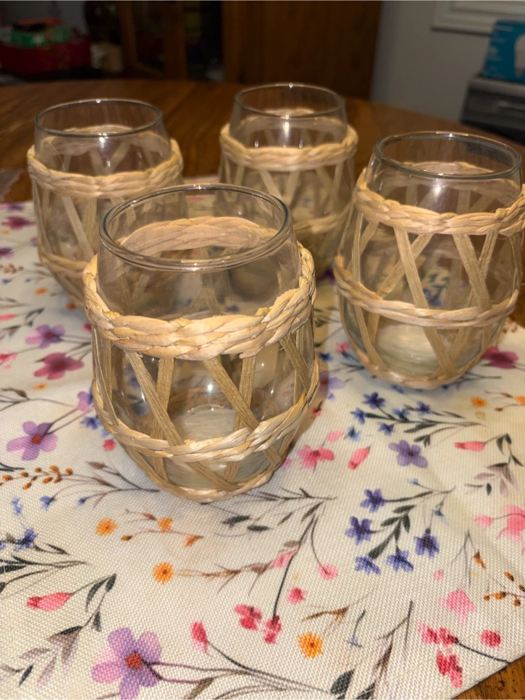 Set of 4 Decorative Glass Tumblers with Wicker Holders