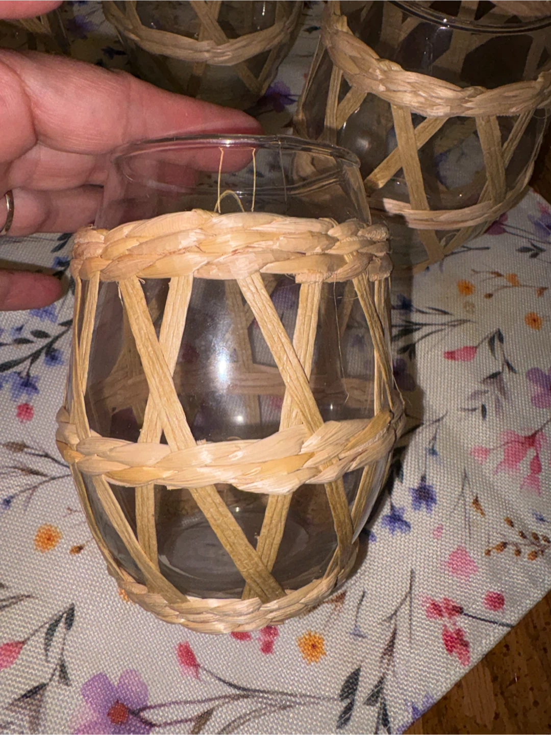Set of 4 Decorative Glass Tumblers with Wicker Holders - photo 2