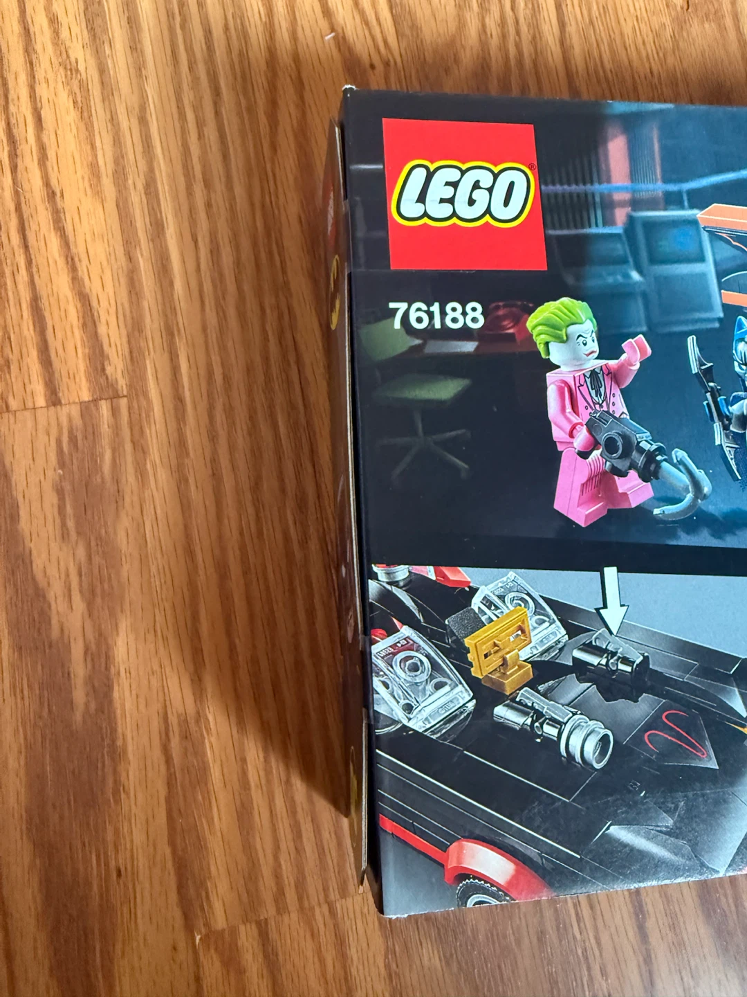 LEGO 76188 Batman Classic TV Series Batmobile - photo 3
