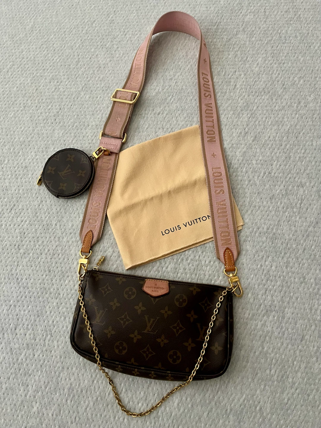 Louis Vuitton multi pochette accessoires
