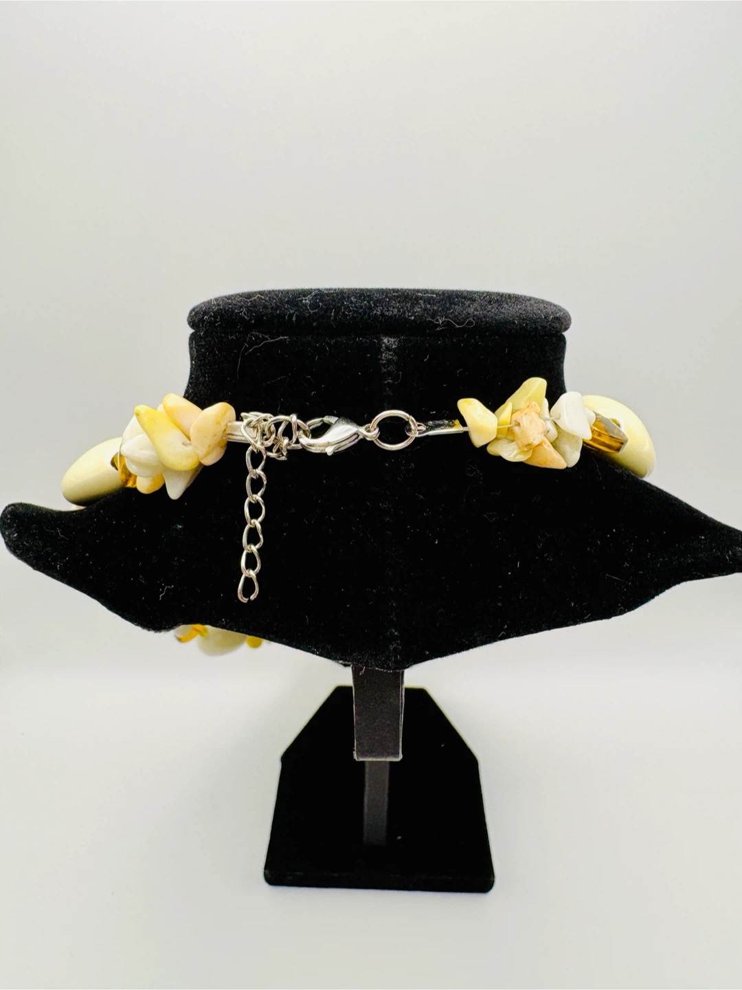 Chunky Beaded Necklace - Yellow & Cream Tones - photo 3