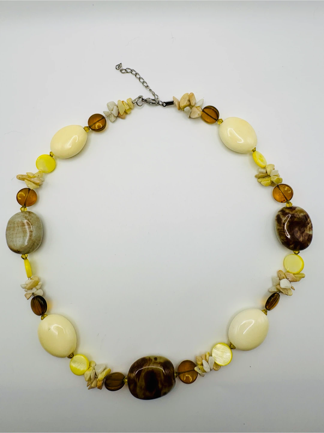 Chunky Beaded Necklace - Yellow & Cream Tones - photo 5